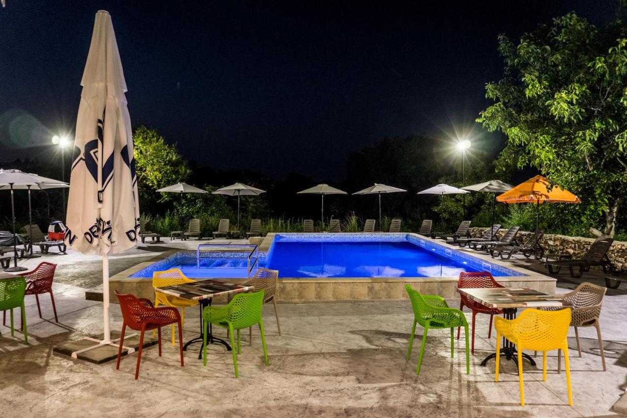 Комплекс Радост Hotel Ezerets Exterior photo